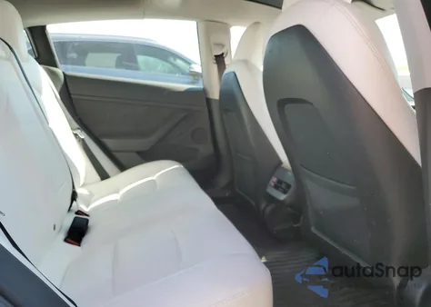 2021 Tesla Model 3 from USA, damaged, VIN 5YJ3E1EB9MF010192